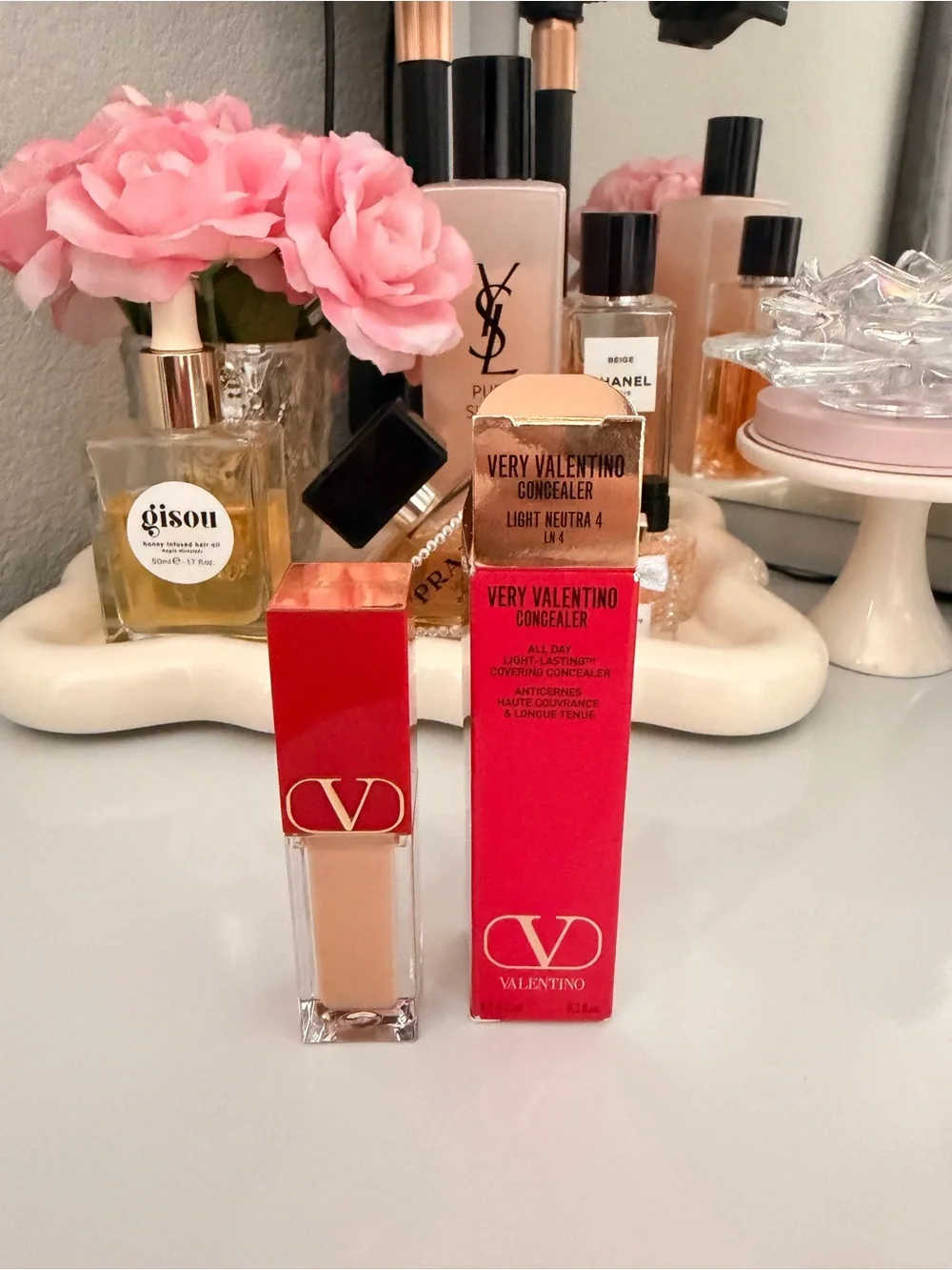NIB Valentino Concealer Light Neutral 4